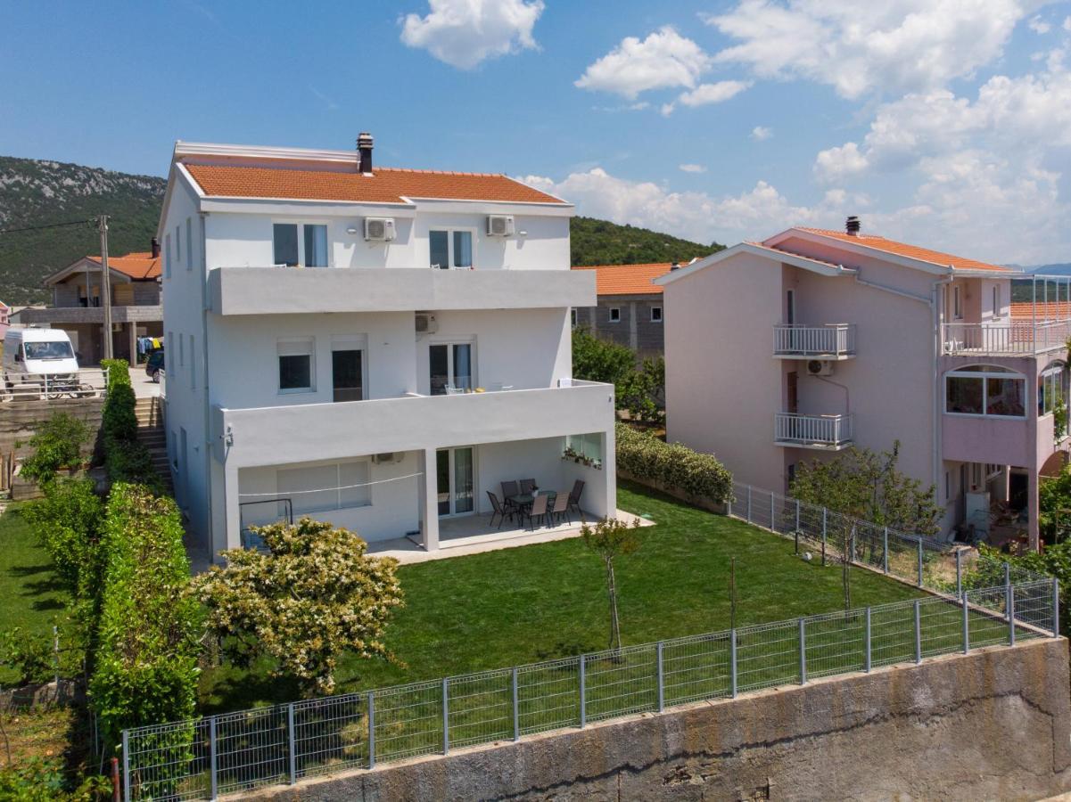 Apartmani Mate Неум Екстериор снимка