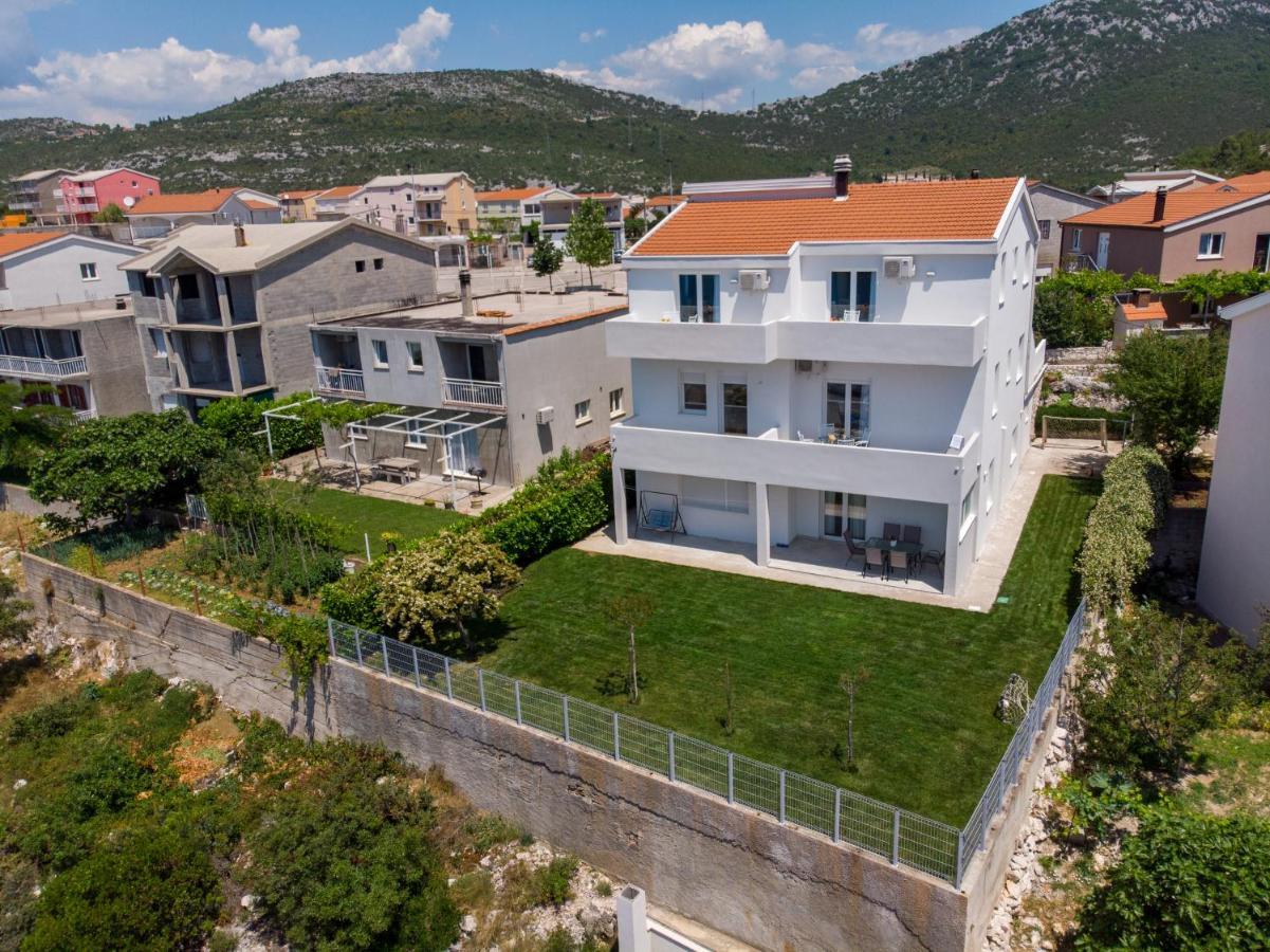 Apartmani Mate Неум Екстериор снимка